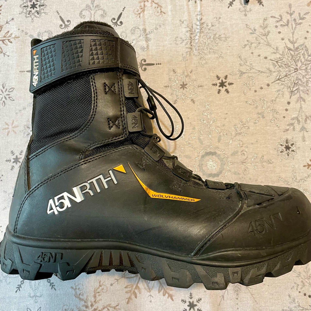 Black And Gold Men's Boots
